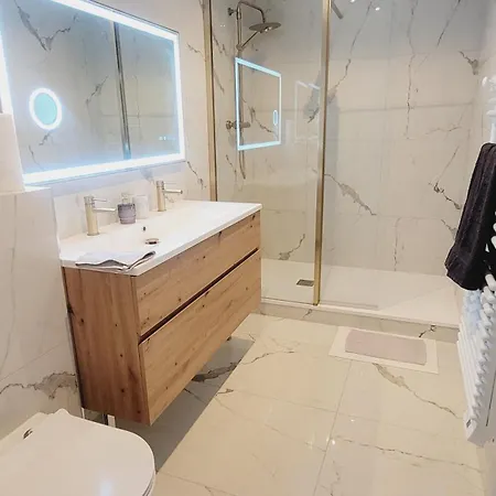 Spacieux T4 Renove En Plein Coeur De Ideal Pour Des En Famille *