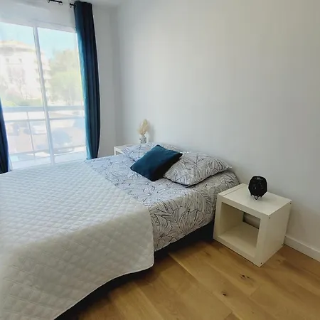 Spacieux T4 Renove En Plein Coeur De Ideal Pour Des En Famille Apartman Hyères