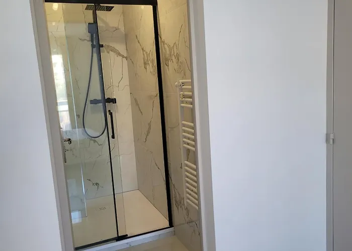 Spacieux T4 Renove En Plein Coeur De Ideal Pour Des En Famille * Hyères