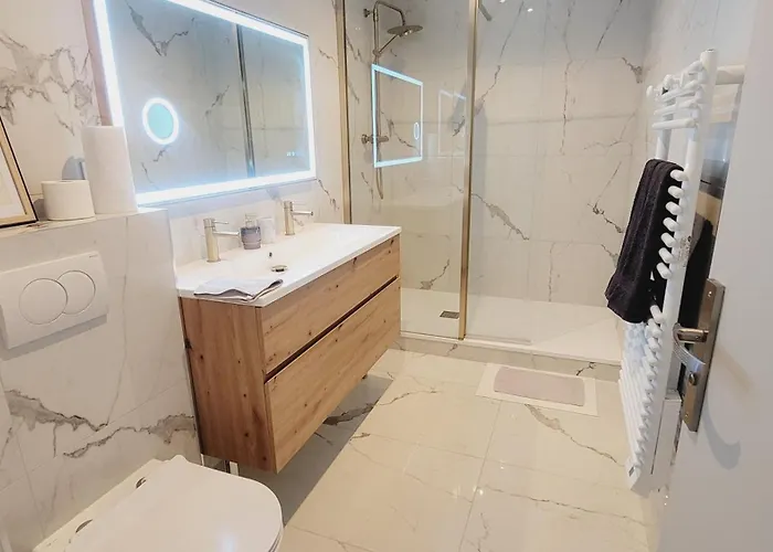 Spacieux T4 Renove En Plein Coeur De Ideal Pour Des En Famille *